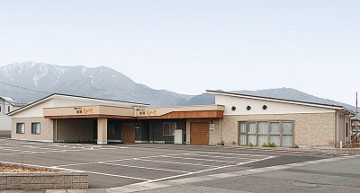 敦賀市市野々町にある県民せいきょうの介護施設です。施設内の介護スタッフを募集しています。